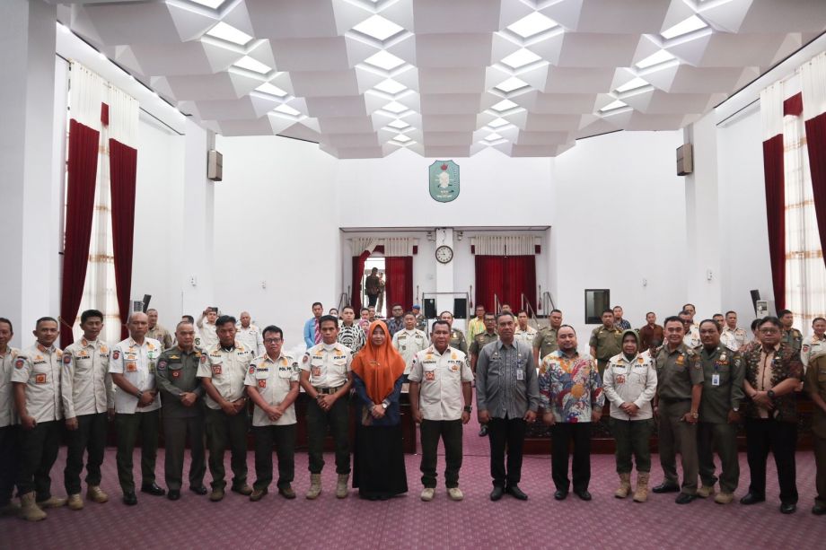 RAPAT KOORDINASI SATUAN POLISI PAMONG PRAJA DAN SATUAN PERLINDUNGAN MASYARAKAT DALAM MENDUKUNG PENYELENGGARAAN PEMILIHAN UMUM DAN PEMILIHAN KEPALA DAERAH TAHUN 2024